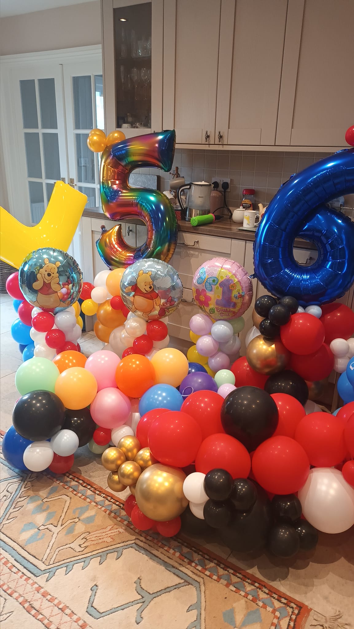 Basic Balloon Techniques -1-2-1 or as a group