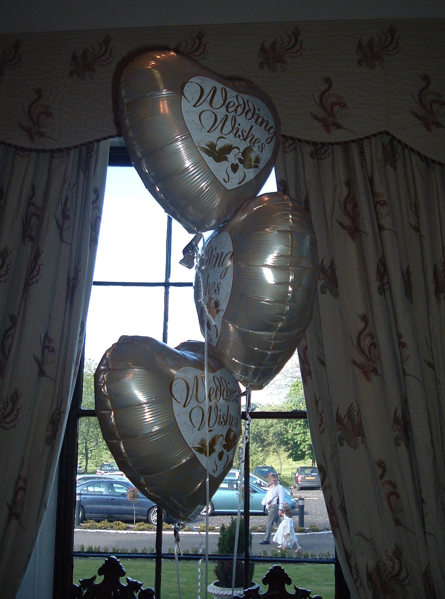 Choice of any three 18" foils in a helium balloon bouquet ideal for any occasion (Various Options)